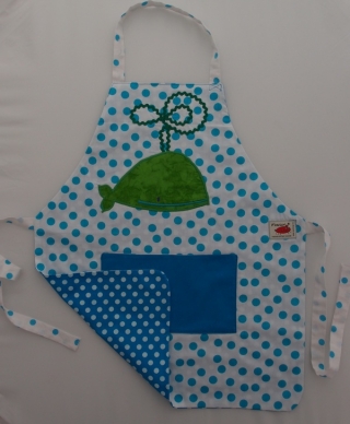 Schürze Kinderschürze Kindergartenschürze grembiule abbigliamento bambini Wal blau Balena blu - MarionP - Marion Pramstrahler Giacomuzzi Kinderaccessoires Kindersachen Vilpian Teis Südtirol